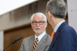 cd1f9f2fd95d4bdd3bae390effe64e54