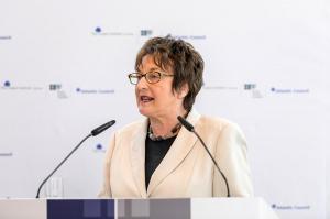 e4d9407cf0a886142a2f5d67f4a56f58