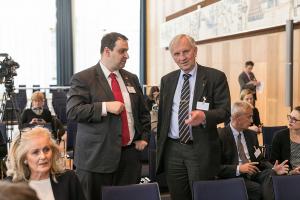 e8ccdd399f6b68849c5872e1e6140e92