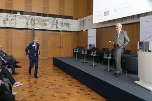 ecda8ed90613469b1dff2c448d8e1dbd