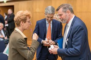 fd961b3a57ffaaefec68208b48704944